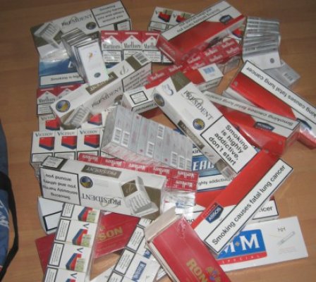 Peste 5.000 de ţigarete netimbrate, confiscate în Constanţa
